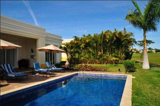 מזטלן Pueblo Bonito Emerald Luxury Villas & Spa All Inclusive מראה חיצוני תמונה